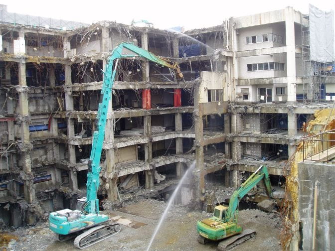 鉄筋コンクリート造 /7階建住宅 / 解体工事 イメージ1