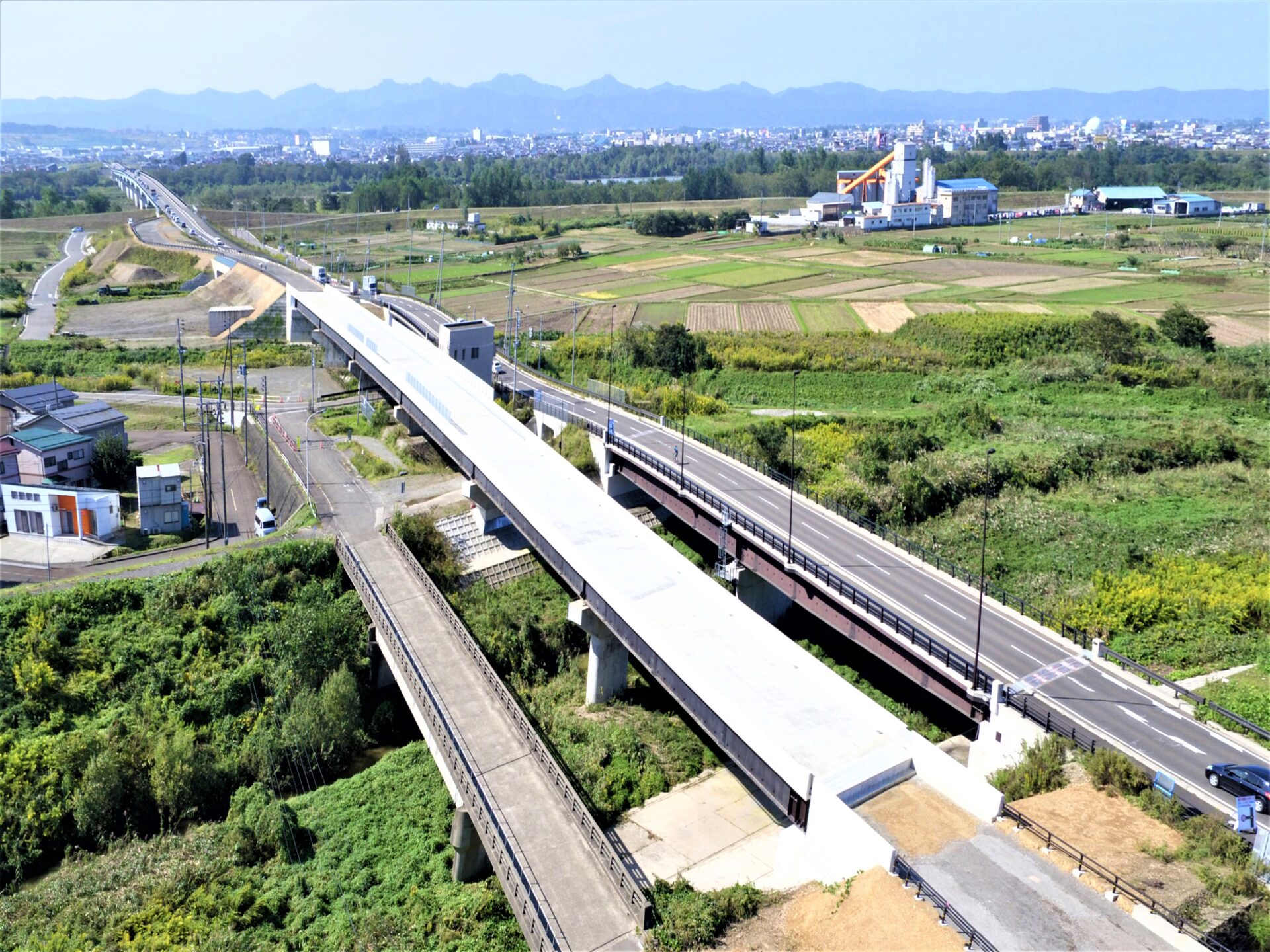 国交改　第14-01-00-03号　一般国道４０４号　長岡東西道路（仮称）太田・浄土川橋梁床版工工事